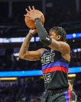 世界杯下注官网-手热！萨瑟半场5中4贡献10分3板 正负值+20最高