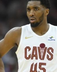 世界杯预选赛下注平台-揭秘骑士蜕变真相 米切尔做出牺牲换来双星爆发