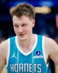 世界杯下注-NBA最后一期新秀榜：克尼佩尔稳居榜首 弗拉格&amp;埃奇库姆紧随其后